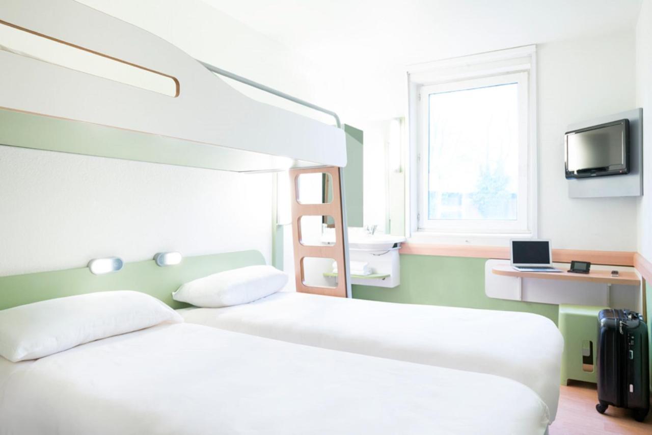 Ibis Budget Poitiers Nord Futuroscope Chasseneuil-du-Poitou Exterior foto