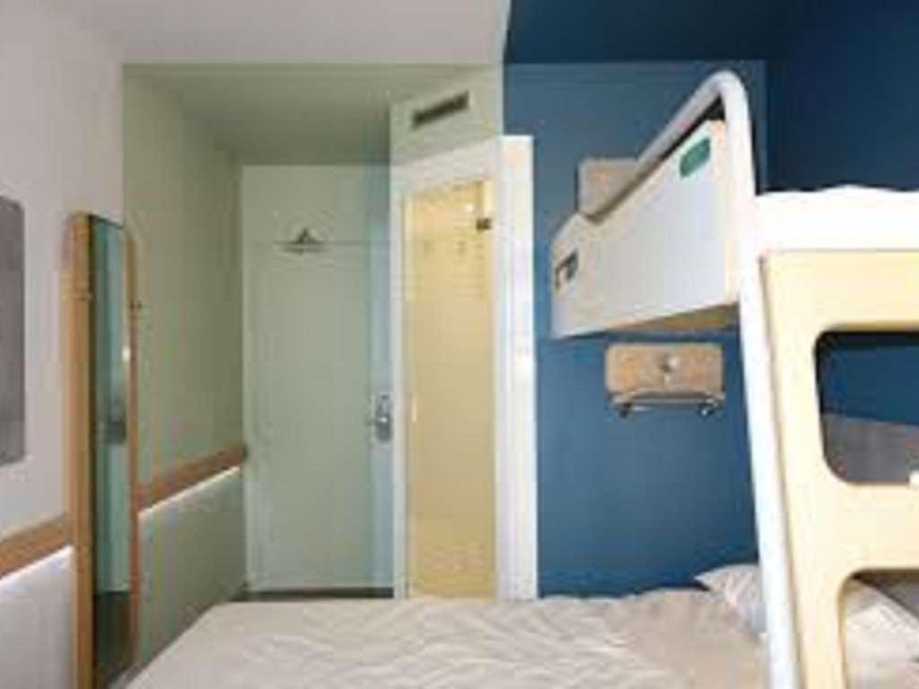 Ibis Budget Poitiers Nord Futuroscope Chasseneuil-du-Poitou Quarto foto
