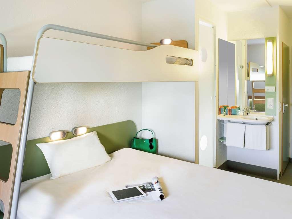 Ibis Budget Poitiers Nord Futuroscope Chasseneuil-du-Poitou Quarto foto