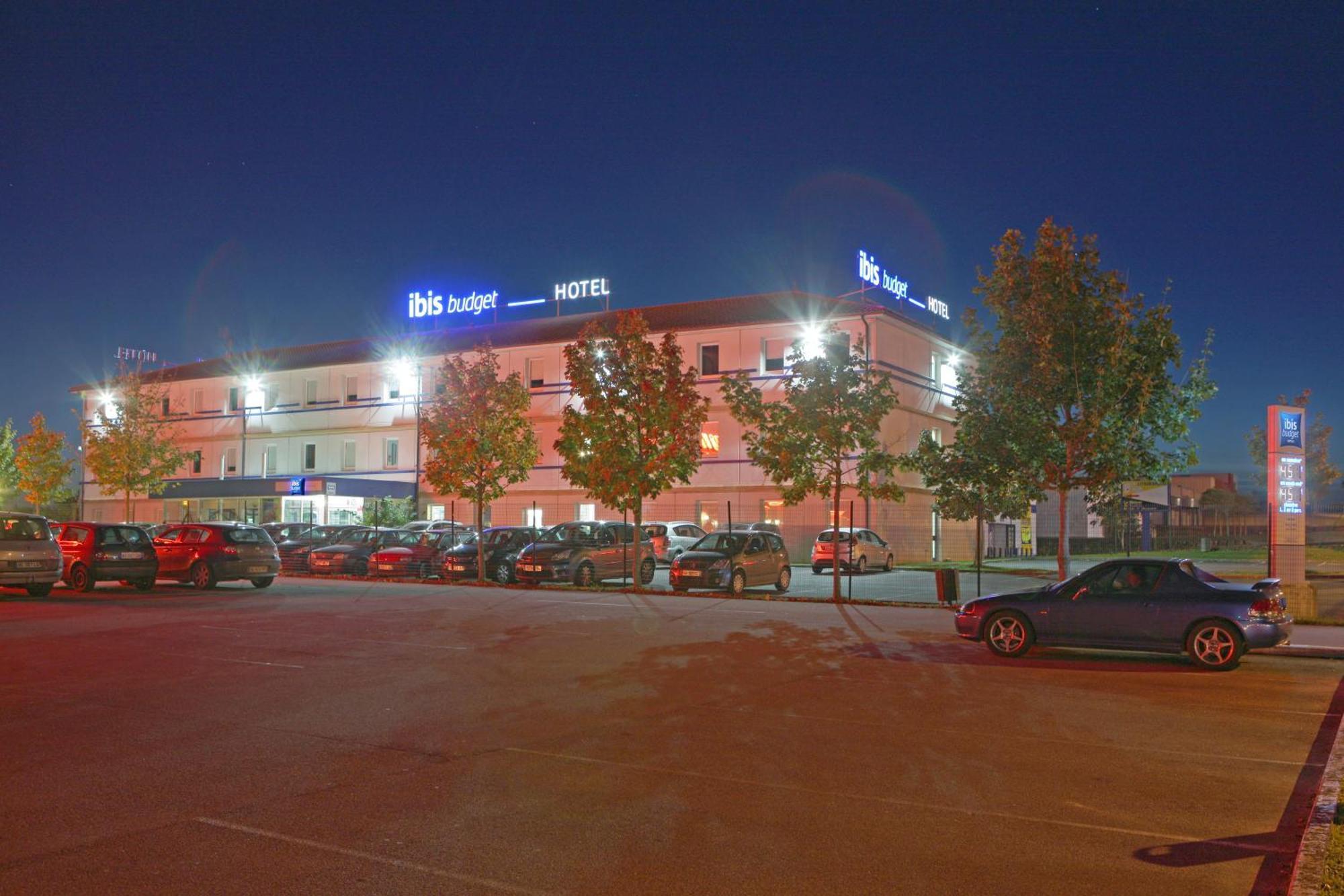 Ibis Budget Poitiers Nord Futuroscope Chasseneuil-du-Poitou Exterior foto