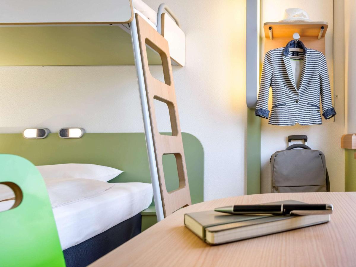 Ibis Budget Poitiers Nord Futuroscope Chasseneuil-du-Poitou Exterior foto